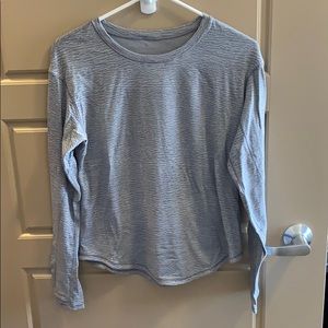 Lululemon longsleeve sz 4 gray